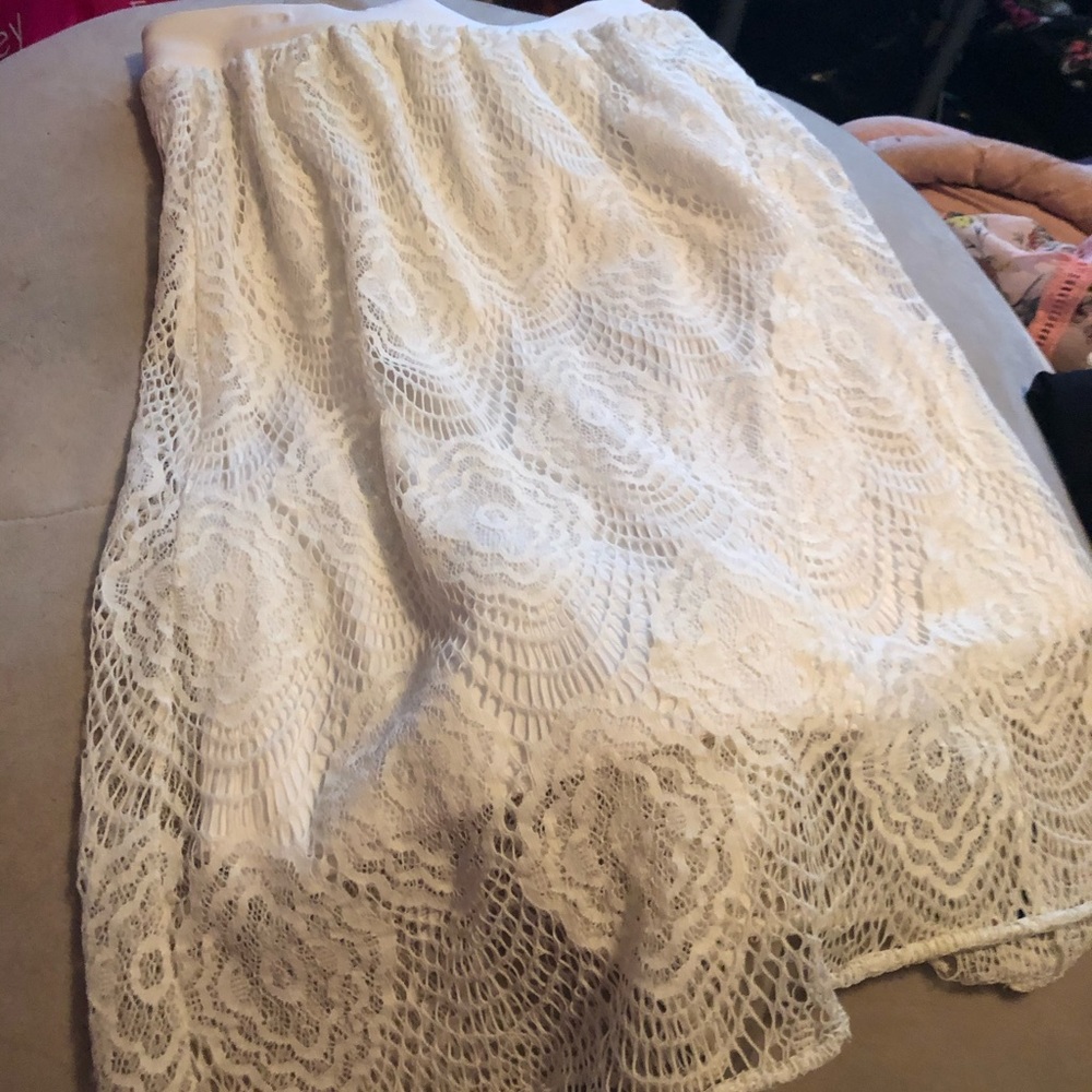 White lace skirt